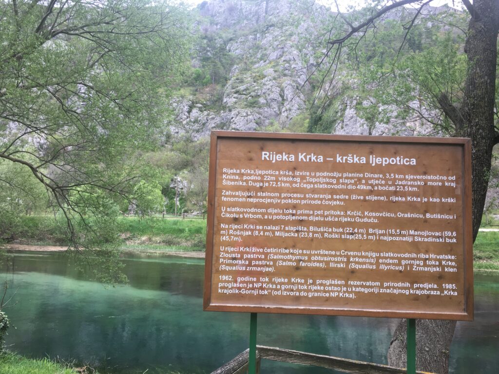 Informativna ploča o rijeci Krki
