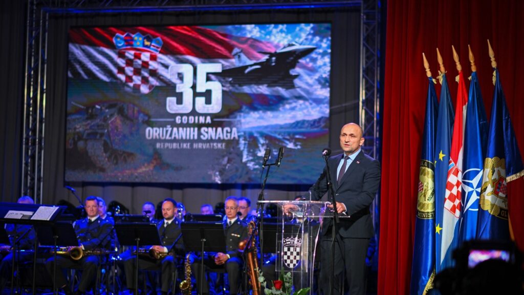 Svečana akademija povodom 35. obljetnice ustrojavanja Hrvatske vojske